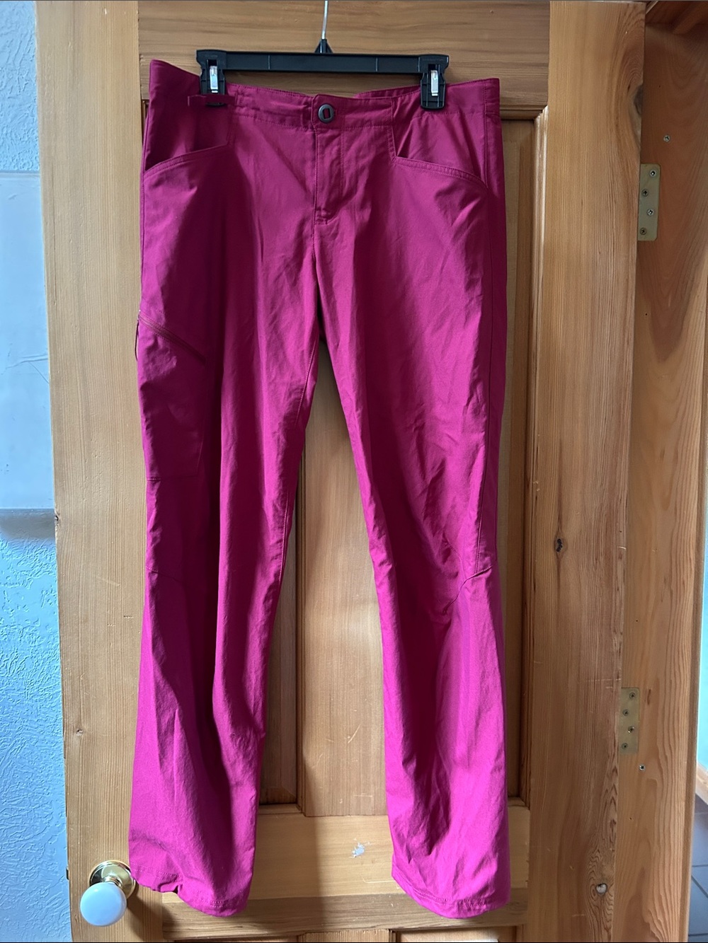 Patagonia Raspberry Women’s hiking  Pants with drawstring bottoms 12